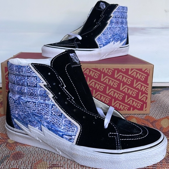 Vans Men’s Sk8-Hi Bolt Liquity Black
VN0A5JIVBLK Sneakers - Picture 1 of 16